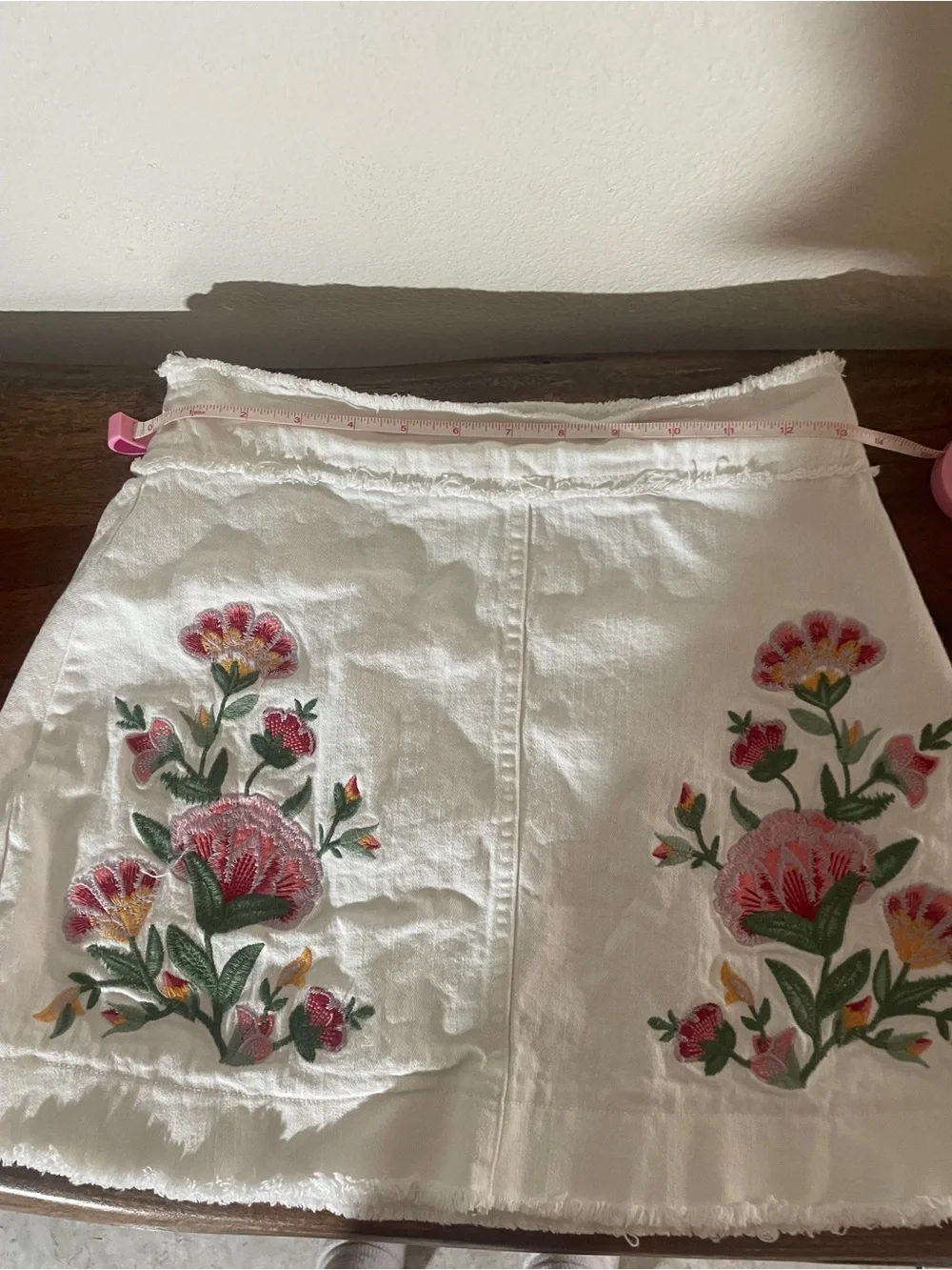 Jealous Tomato White Floral Embroidered Denim Mini Skirt Boho Cottagecore Size S - Picture 8 of 11